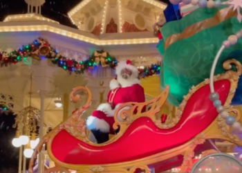 Black, Santa Claus, Disney, Adds, Christmas, Parks