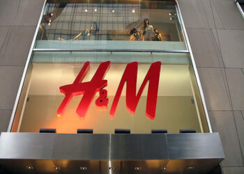 H&M, Clothing Brand, World Trade Center, Oculus, Westfield, NYC, Insect, Outbreak, Bedbugs, Employee, Netroya, B.